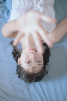 年轻的女教师2